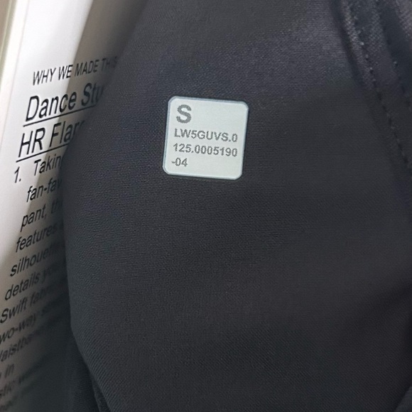 🍋NWT Lululemon Dance Studio Slim-Fit High-Rise Flared Pant- Black/ Size S - Picture 6 of 10